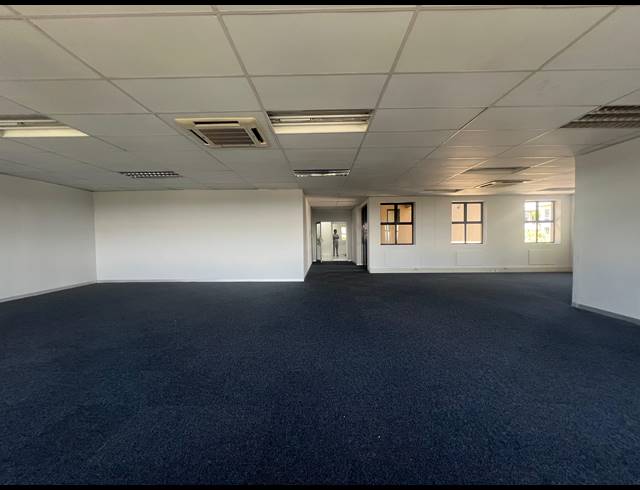 146M² OFFICE TO LET IN MEYERSDAL